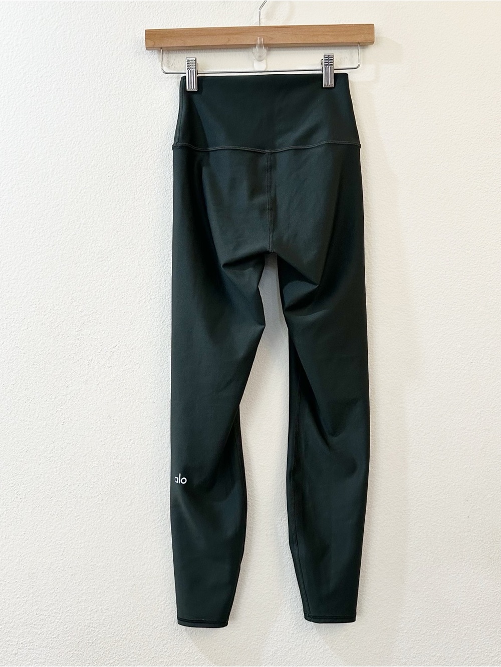 Alo Yoga 7/8 High-Waist Airlift Legging Midnight Green Size XS - Picture 5 of 8